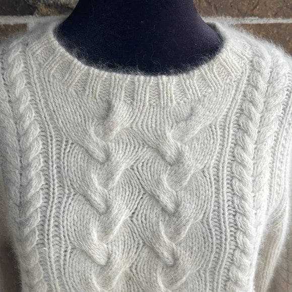 J CREW Hand Knit Lambswool Angora Sweater - Picture 3 of 10